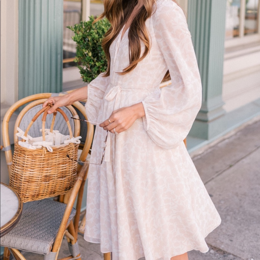 NWT Gal Meets Glam Esther dress